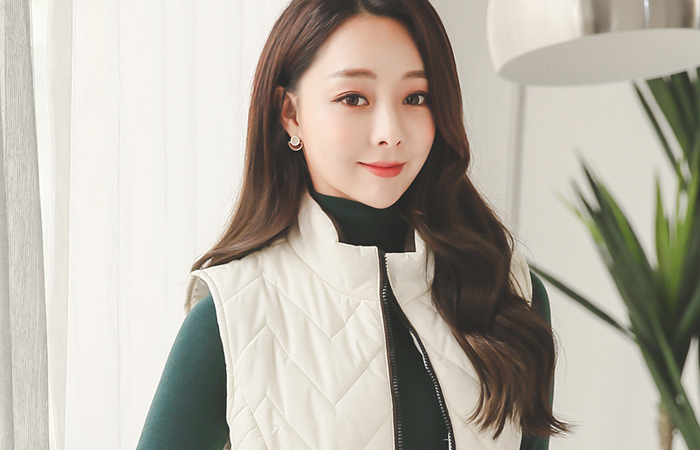 v quilting Suede lining Padded vest