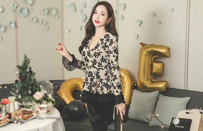 Shining Velvet Slit Skirt