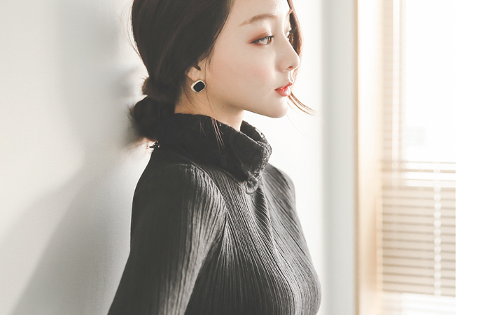 Race Paula Wrinkle Blouse Top