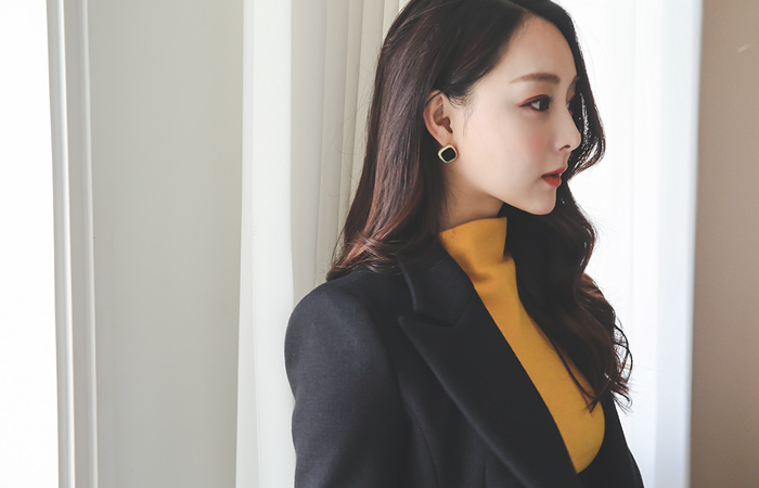 Career Slim quilting cowl wool jacket