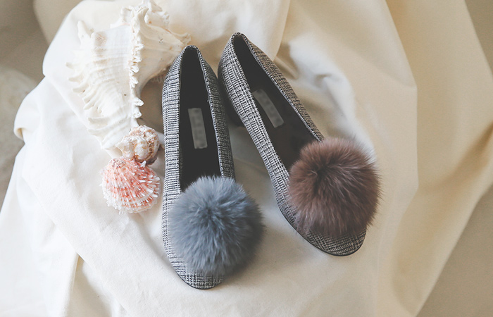 Real Rabbit Pom Pom Pump (Check & Tweed)