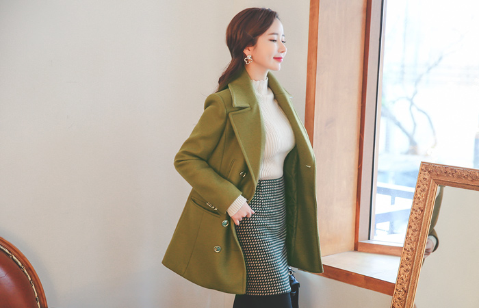 Double pocket gold button Wool half coat