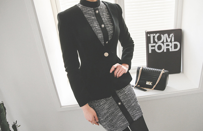 Edge Shoulder Pepplum Velvet Jacket