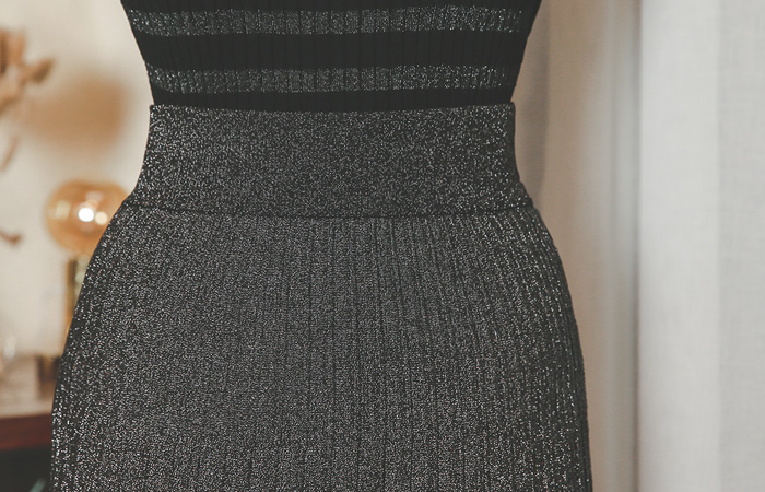 Glitter Knit Pleats Skirt