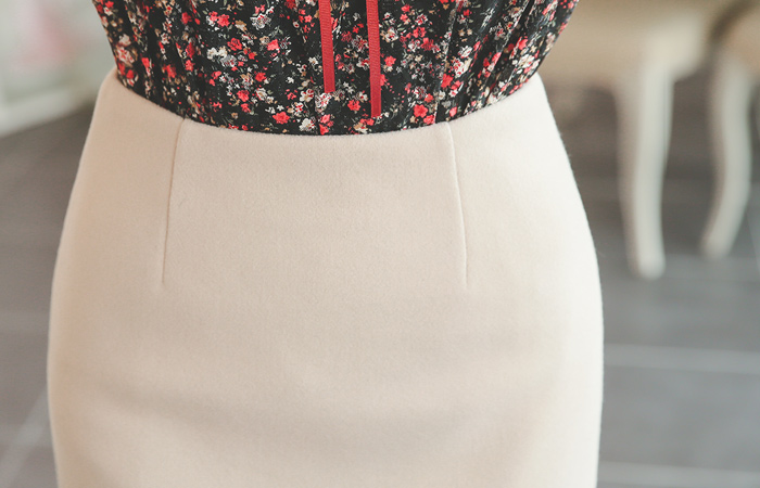 Unwrought Tulip Woolen Skirt