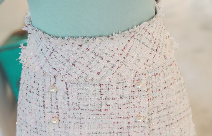 Shine Pearl Button Tweed Skirt