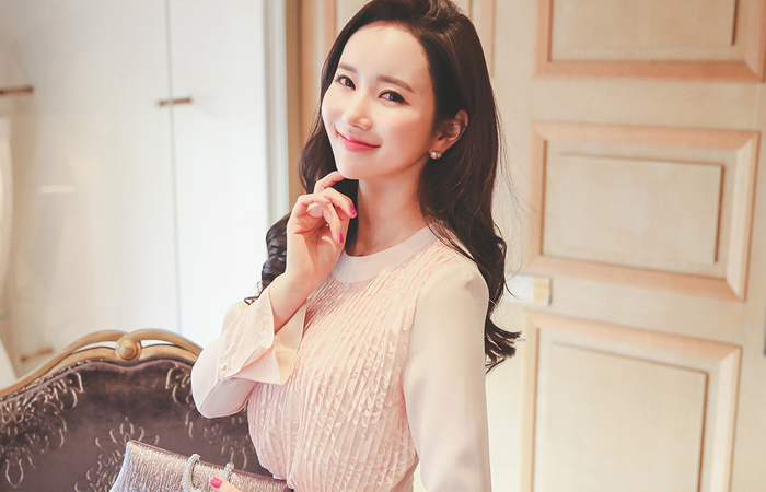 Race Pleats Volume Top Dress