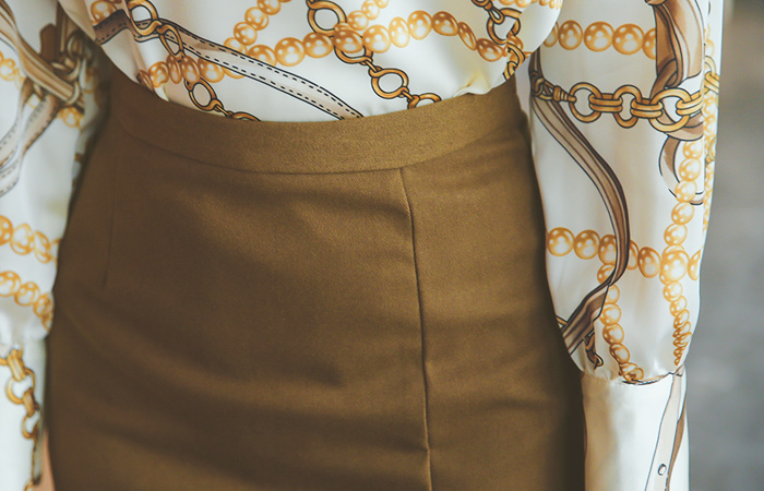 Modern Side Slit Midi Skirt