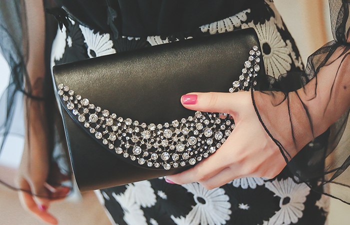 Crescent cubic Clutch