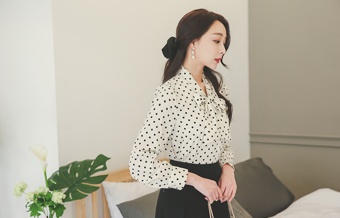 feminine ribbon Dot Blouse