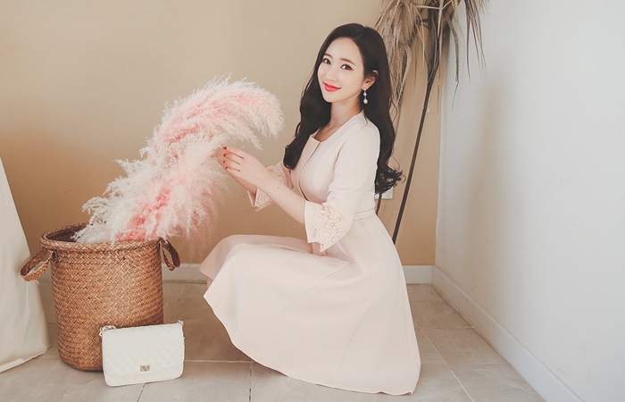 Race Cuff Flare Dress