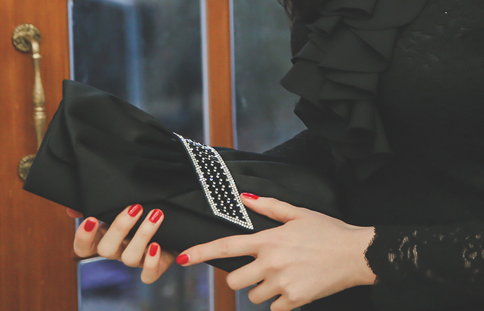 Luxury Satin Ribbon Cubic Clutch