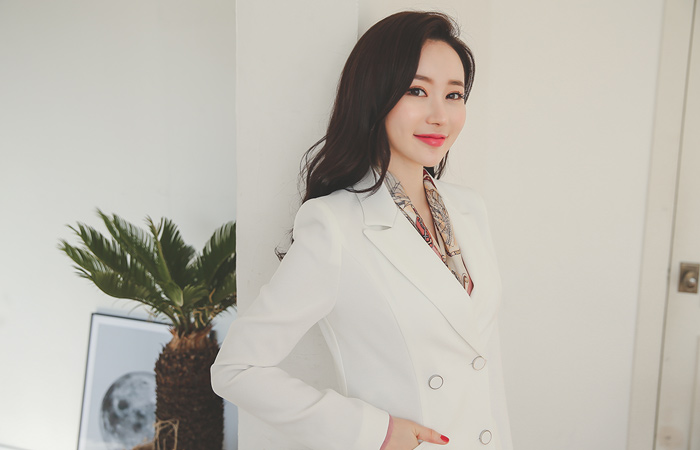 Side Pleats Double-button Jacket