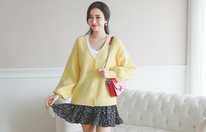 lovely V-neck Balloon Cardigan