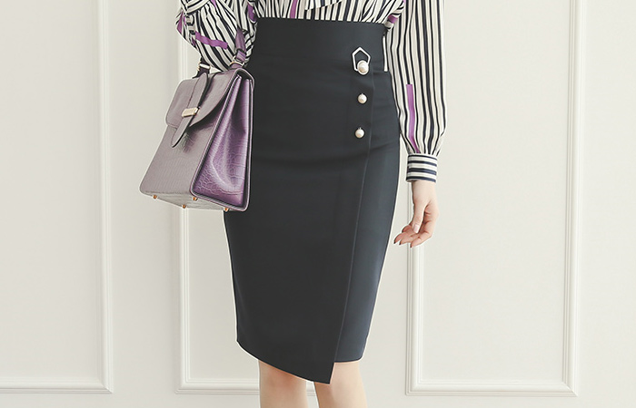 Metal pearl lap incision High Skirt