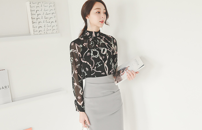 Luxury chain Highneck See-through look Blouse