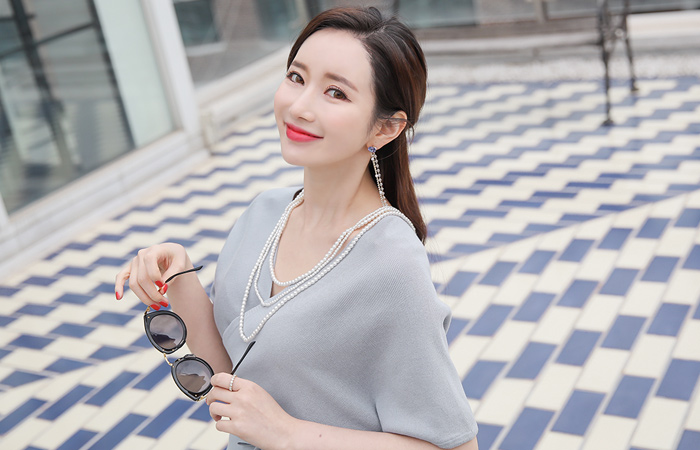 Volume Stork Lap Knit Dress