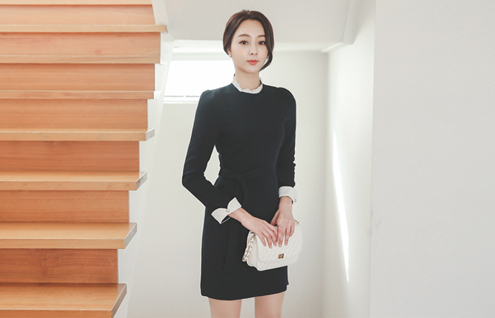 Romantic Lace Neck Tulip Line Dress