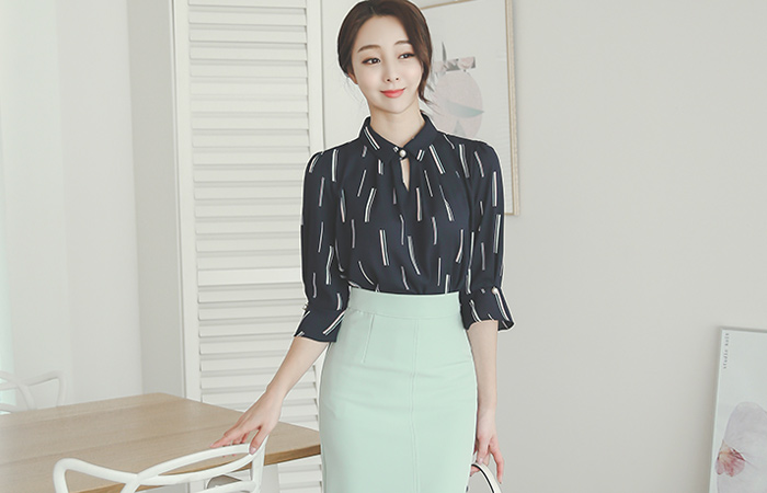 pastel stick pearl blouse