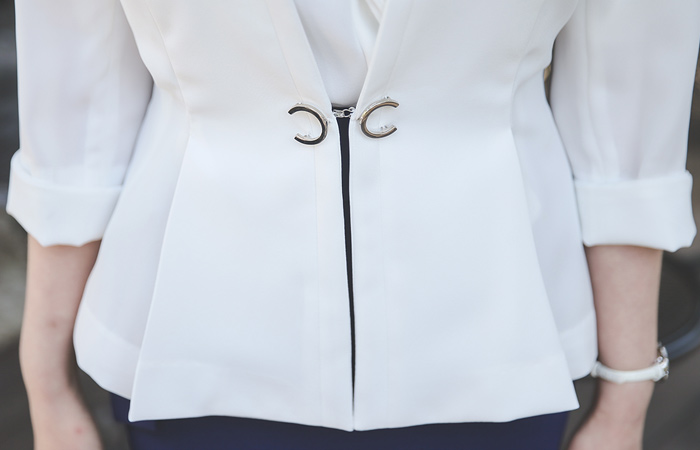 Crescent pin tuck pepper plum Jacket