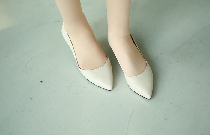 [Models wear33] Basic v Flat Shoes