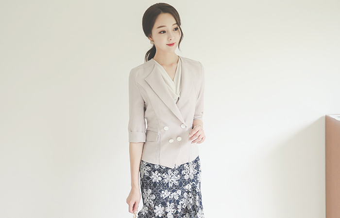 Wing Kara Double-button Slim Jacket