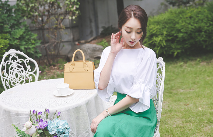 Romantic Loose Back Ribbon Blouse