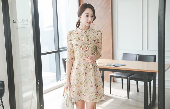 Sketch Flower Chiffon Flare Dress