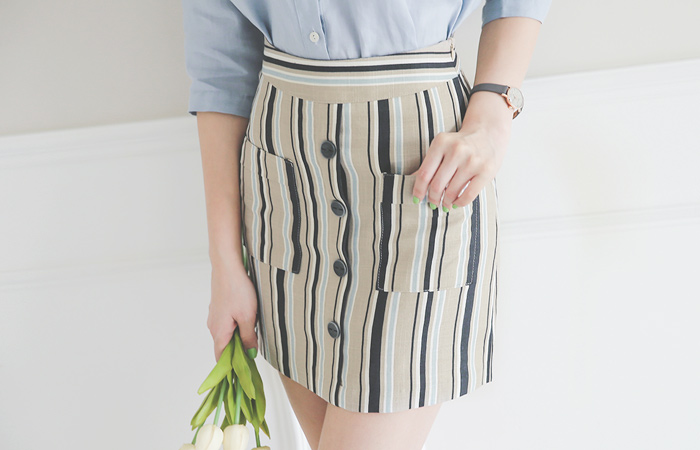 Multi-line button linen skirt