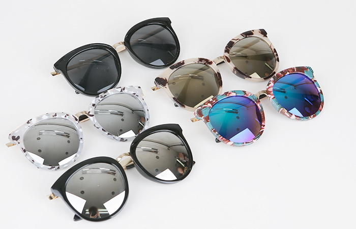 [Models wear34] Gold Point Mirror Sunglasses