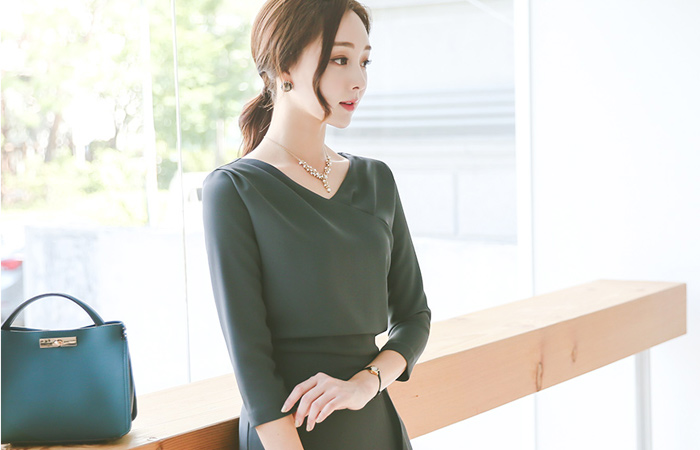 V-neck double draping Flare Dress