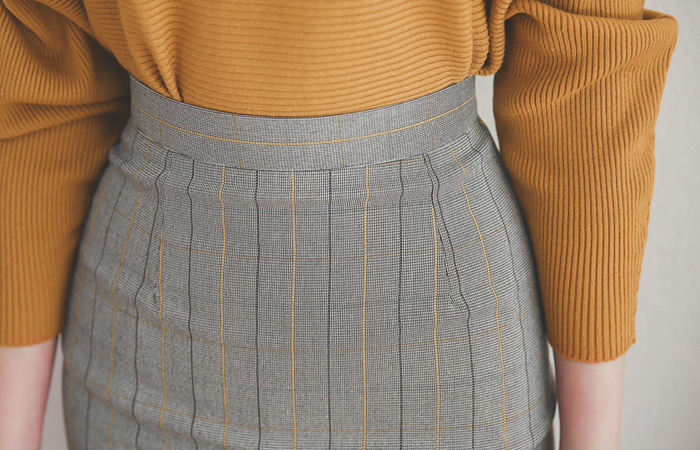 Classic Pencil Check Skirt