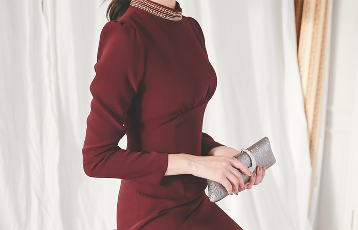 Gleem Gold Chain Volume Pinch Dress