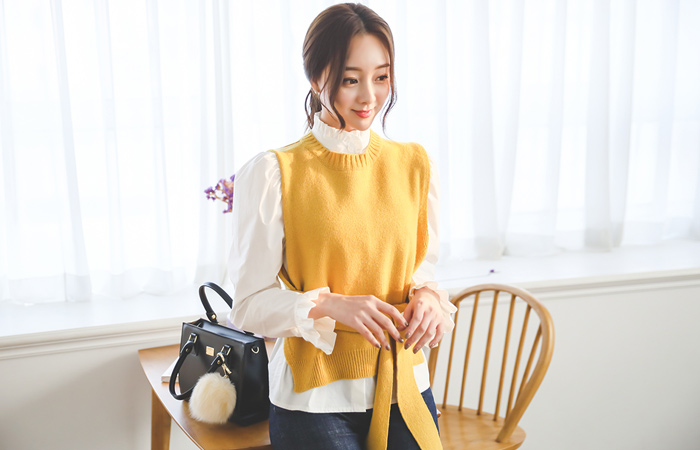 Belted layered Wool Knit Vest