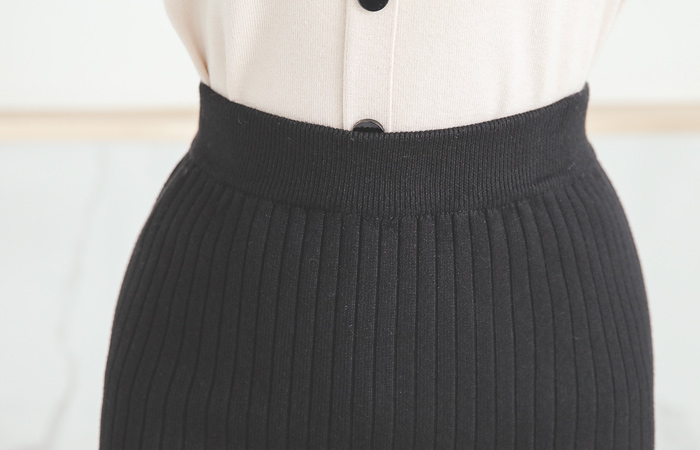 Corrugated Knit Skirt
