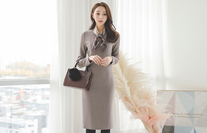 Modern Basic Round Dress