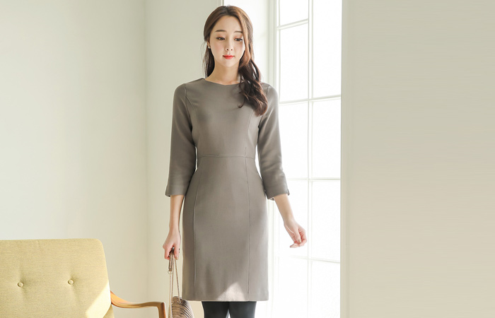 Around incision Span Dress