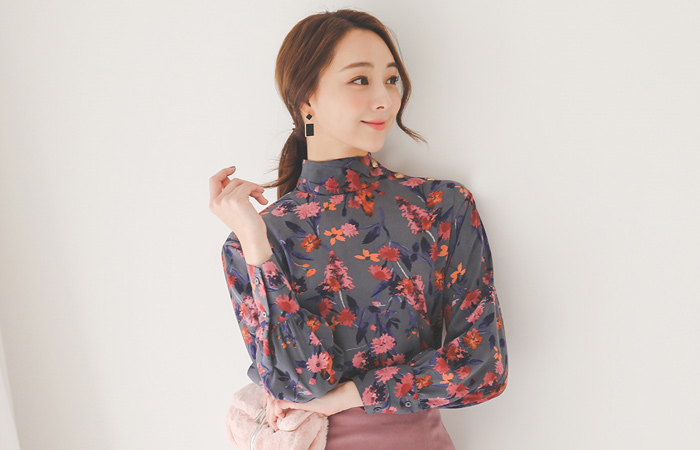 Mandell Gold Button Highneck Blouse