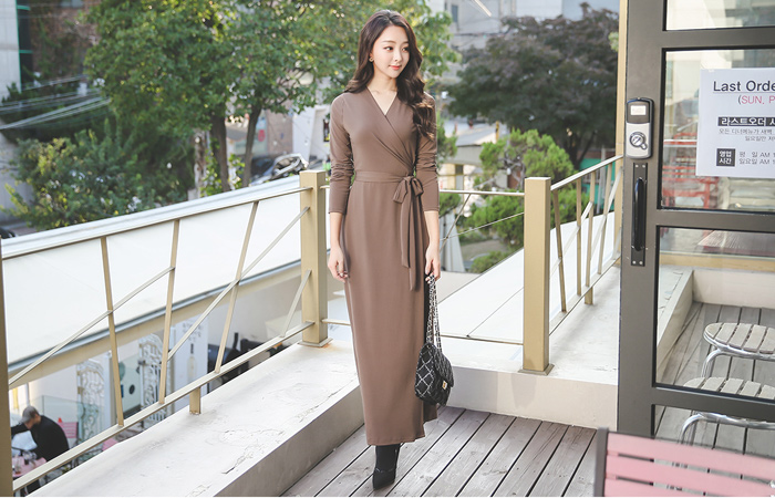 Silky Span napping Maxi Rap Dress