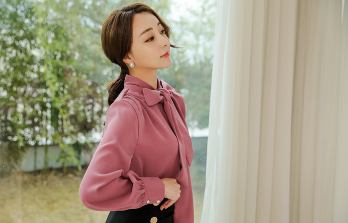 Ribbon scarf sleeve pearl Blouse