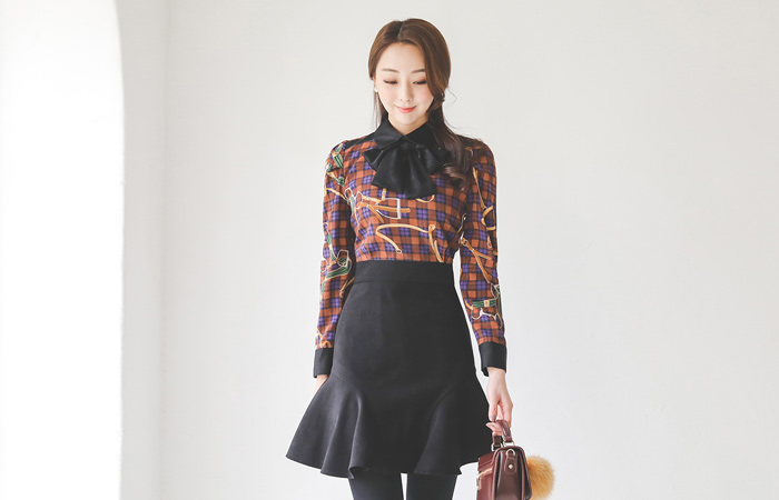 Antique Chain Check Ribbon Tie Dress