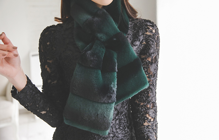 Stripe color combination muffler