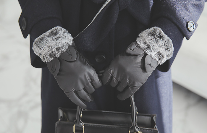 Fake Fur lining bowknot gloves