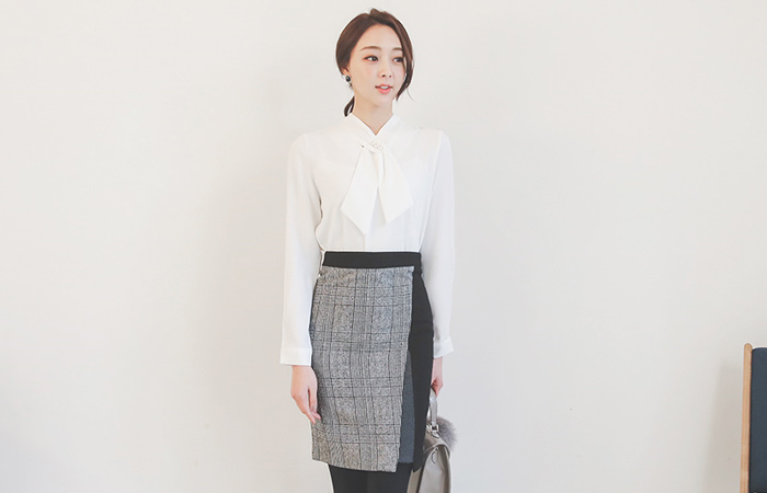Check patch color combination Unknown Skirt