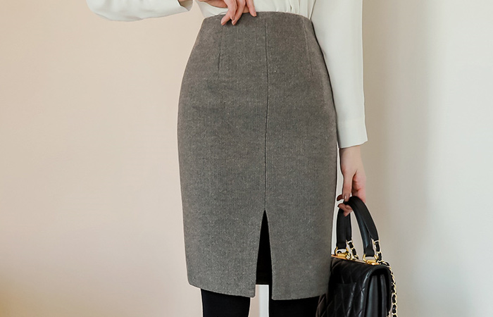 Winter twill slit wool skirt