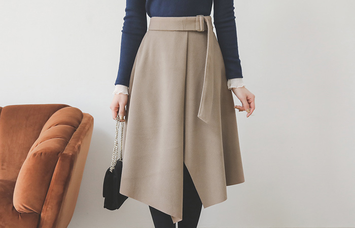 Square Belted Unbalance Flared Skirt