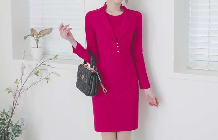 Wing-Collar Triple Pearl Slim Dress