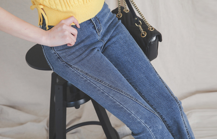 Slim Diagonal Span Boot-Cut Denim Jeans