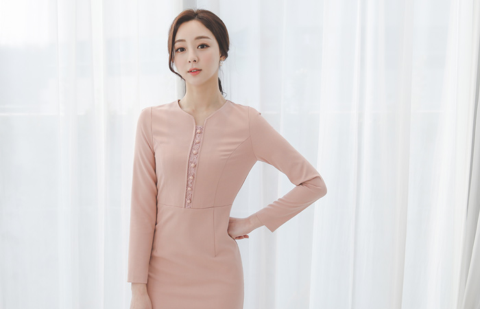 Simple Cutting-line Lace Button Span Dress