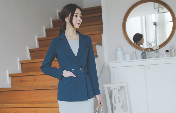 Colored Button Piping Pocket Peaked Jacket